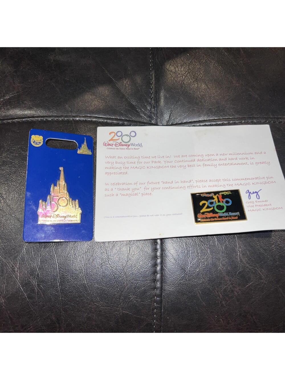 Disney World 50th Anniversary Cinderella Castle Pin (New on Card)